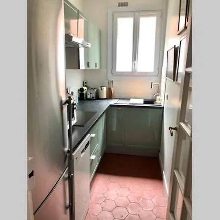Charmant Appartement Parisien Proche Tour Eiffel דירה פריז