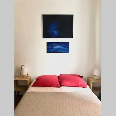 Charmant Appartement Parisien Proche Tour Eiffel דירה